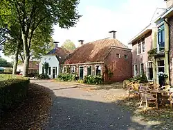 Kerkstraat nabij het café-restaurant