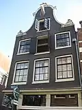 Hoekhuis met klokgevel