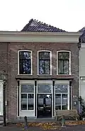 Winkel-woonhuis, diep huis