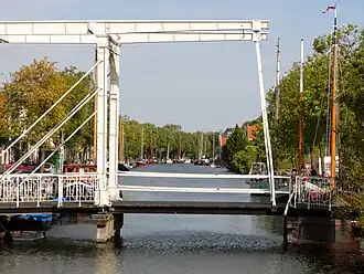 De Baanbrug over de Nieuwehaven anno 2012