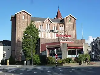 Het Kolpinghuis vanaf het Quackplein