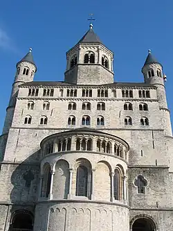 St-Gertrudiskerk, Nijvel