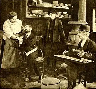 Scène uit No Woman Knows