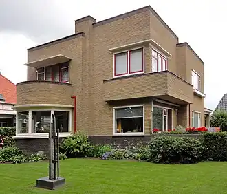 Het pand Zuiderstraat 36 (zuidwestzijde) in Noordbroek anno 2012