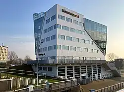 Noorderpoort nabij haven van Delfzijl.