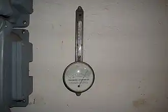 Precisiehygrometer in een bunker uit de Tweede Wereldoorlog