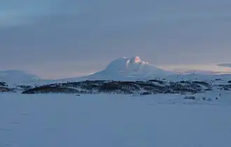 Nordre Saulo en het Fuglevatn-meer, Nationaal park Junkerdal
