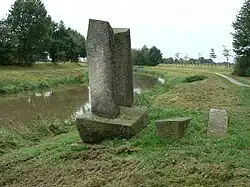 Michael Schoenholtz : Figur gegen das Ufer (1988)