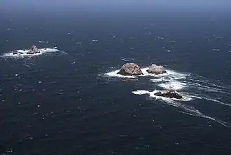 De North Farallon Islands, gezien vanaf het zuiden.