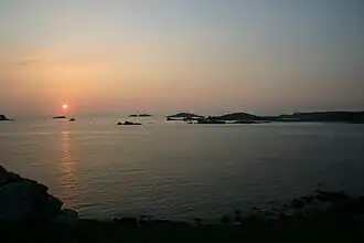 Enkele van de Norrard Rocks in 2007, gezien vanaf Samson