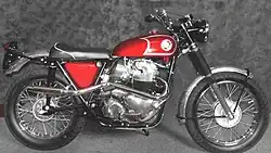 Ook de Norton P11 scrambler was een nazaat van de Atlas, maar had het frame van de 500cc-eencilinder Matchless G85 CS