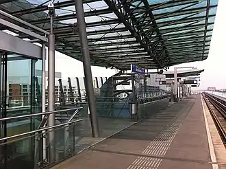 Perron van het metrostation.