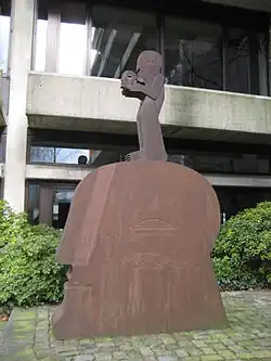 Kopf mit kleiner Figur obendrauf (1976) in Osnabrück