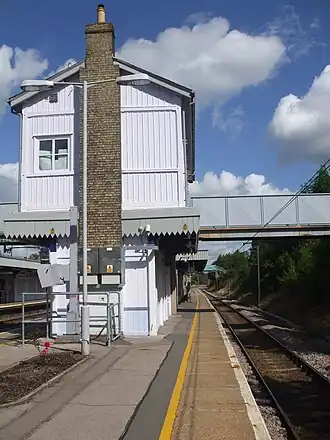 Station Oakleigh Park
