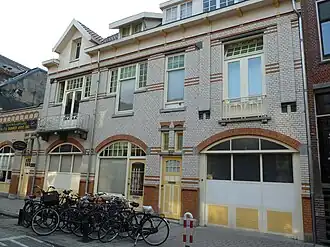 Het gebouw Obrechtstraat 10-14 anno 2010