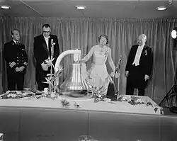 Doop van de Statendam door kroonprinses Beatrix, 1957