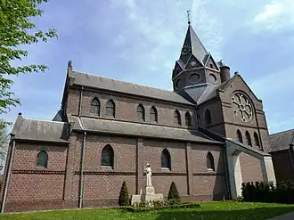 RK.Kerk O.L.Vr.Geboorte + 3 beelden