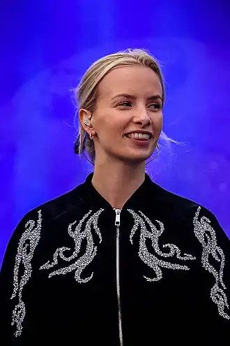 Olivia Trappeniers tijdens een live optreden