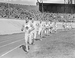1949: Hardlopen