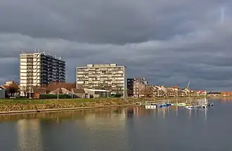 De Vuurtorenwijk, gezien vanuit de Spuikom