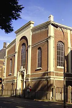 Oosterkerk hoek Burgemeester Reigerstraat en de Maliebaan 53 te Utrecht