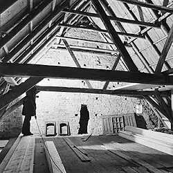 Kapconstructie van het schip naar het oosten gezien