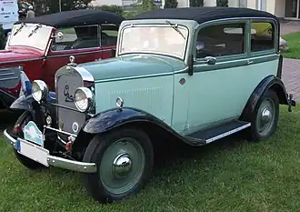 De Opel 1,0 liter was uiterlijk identiek aan de hier getoonde Opel 1,2 liter