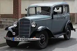 Opel P4 sedan, vooraanzicht