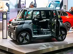 Opel Rocks-e Kargo waarbij de passagierskant uit laadruimte bestaat