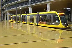 Tramstel 6008 van de Uithoflijn bij de halte P+R Science Park, op de openingsdag; 14 december 2019.