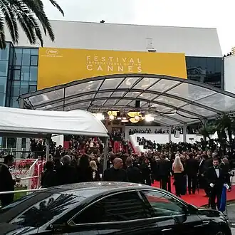 Openingsceremonie op 11 mei