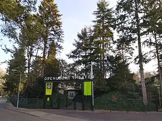 Entree van het openluchttheater aan de Van Pabstlaan (2020)