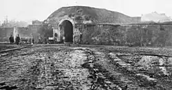 Vrijgelegde Sint-Maartensbuitenpoort, 1870