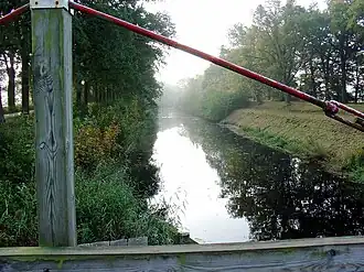 Het Oranjekanaal ter hoogte van de Heirweg in Westenesch