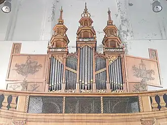 Het orgel van de Grote Kerk in Oosthuizen uit begin 16e eeuw, in de vorm van een altaarstuk.