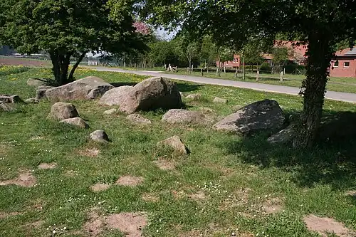 Östringer Steine II, dal van de beek Nette in OS-Haste, Sprockhoff-Nr. 912-913