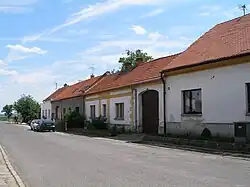 Straat in het dorp (2012)