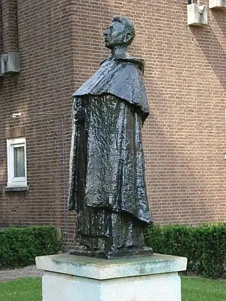 Titus Brandsma (1957), Oss