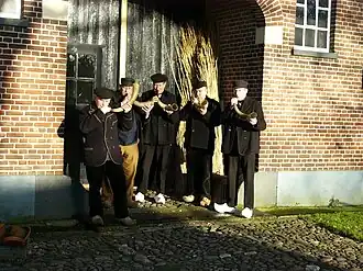 Ossenhoornblazers in Markelo