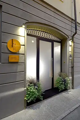 Ingang van de Osteria Francescana in Modena
