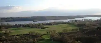 Zicht op de Dieksee van op de Holzbergturm