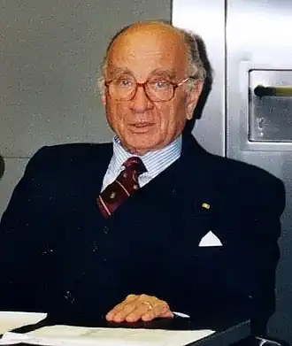 Otto Lambsdorff in 2001.