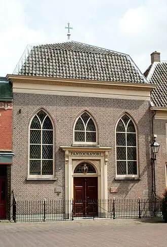 Oudkatholieke parochiekerk.