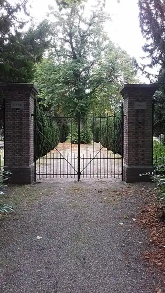 Oude Toegangspoort Algemene Begraafplaats Bussum