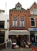 Winkel-woonhuis