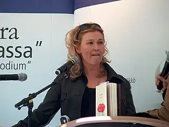 Outi Mäenpää tijdens World Book Day in Helsinki, 2008