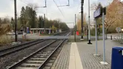 Overweg aan het station