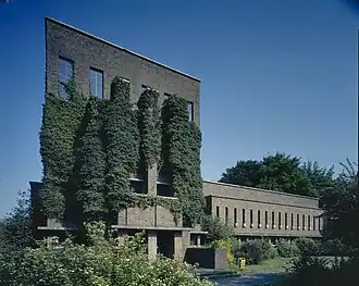 Voormalig schoolgebouw Groen van Prinstererlaan