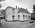 Het Huis Landlust uit 1793, met de hoge aanbouw uit circa 1856
