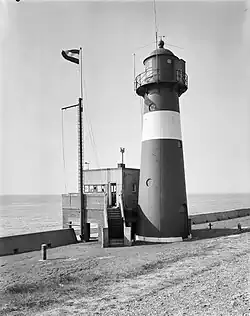 Noorderhoofd met bijgebouw (1976)